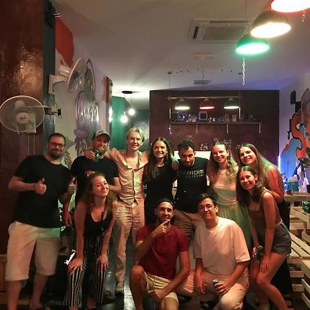 H2 Worldpackers , The Social Hotel Kota Kinabalu Kültér fotó